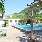 Olivia Ischia - Monolocali E Bilocali Nel Con Piscine E Vista Mare 3*