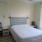 Ξενοδοχείο με διαμερίσματα Olivia Ischia - Monolocali E Bilocali Nel Con Piscine E Vista Mare 3*