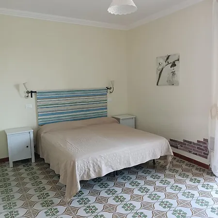 Aparthotel Olivia Ischia - Monolocali E Bilocali Nel Con Piscine E Vista Mare