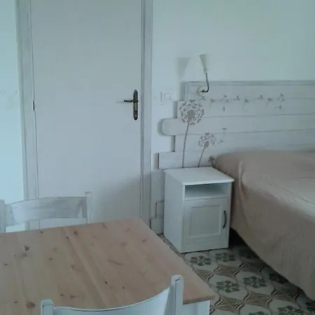 Olivia Ischia - Monolocali E Bilocali Nel Con Piscine E Vista Mare