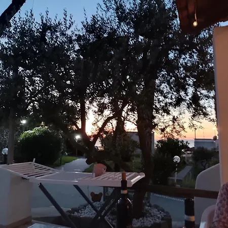 Olivia Ischia - Monolocali E Bilocali Nel Con Piscine E Vista Mare 아파트호텔