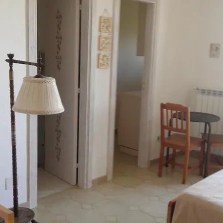 Olivia Ischia - Monolocali E Bilocali Nel Con Piscine E Vista Mare