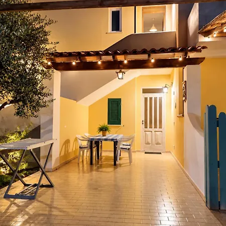 Olivia Ischia - Monolocali E Bilocali Nel Con Piscine E Vista Mare Aparthotel 4*
