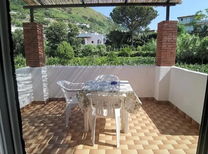 Olivia Ischia - Monolocali E Bilocali Nel Con Piscine E Vista Mare