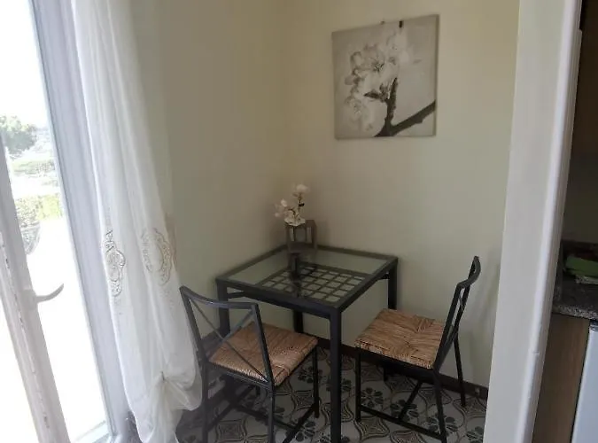 Апарт-отель Olivia Ischia - Monolocali E Bilocali Nel Con Piscine E Vista Mare 4*