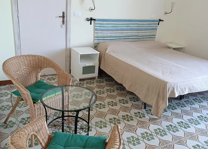 Olivia Ischia - Monolocali E Bilocali Nel Con Piscine E Vista Mare Форио